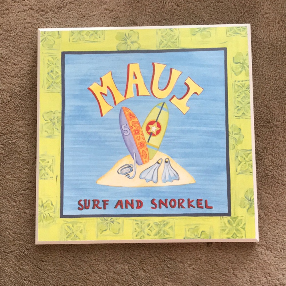Wooden  Maui picture